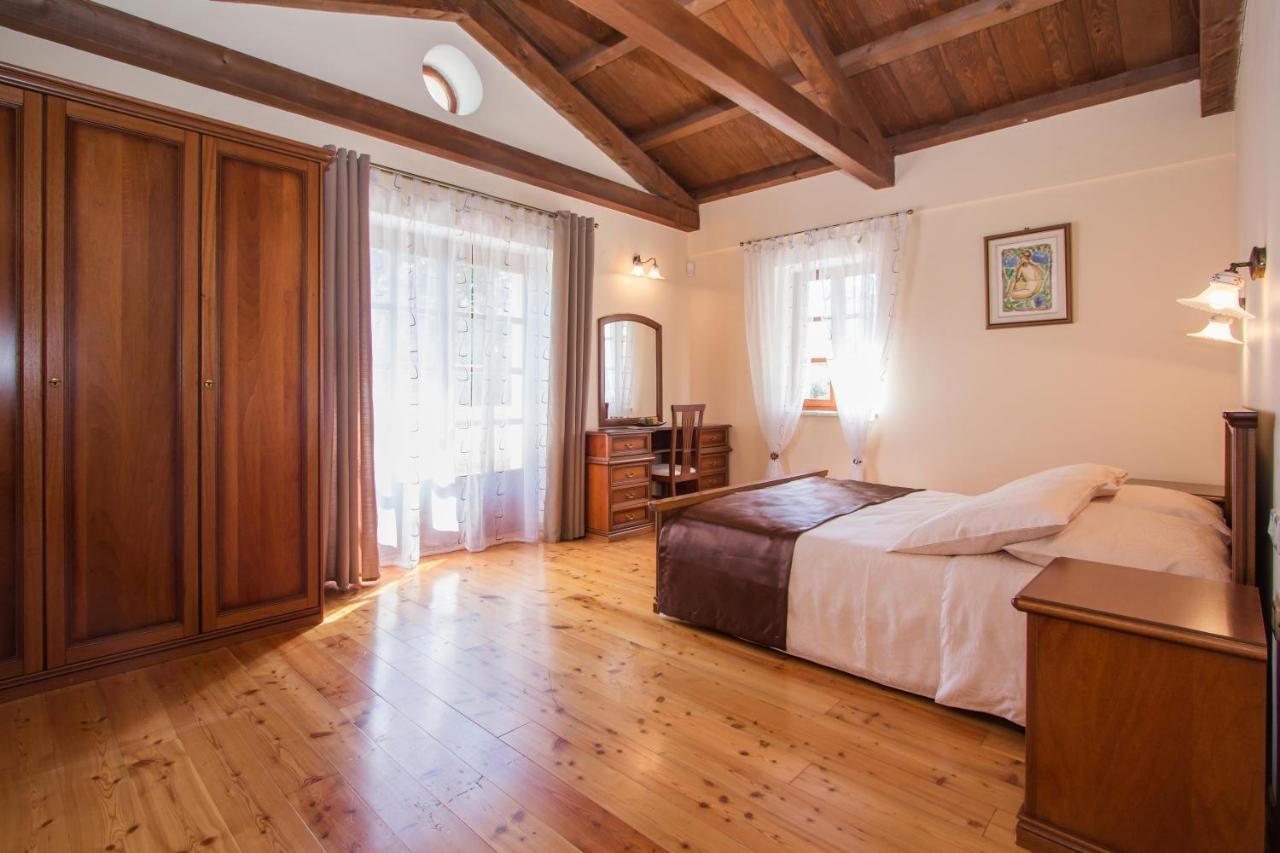 Tinjan Villa Kringa מראה חיצוני תמונה
